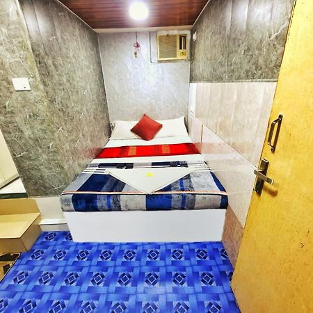 Amaan Hotel Мумбаї Екстер'єр фото