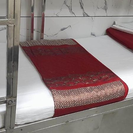 Amaan Hotel Мумбаї Екстер'єр фото