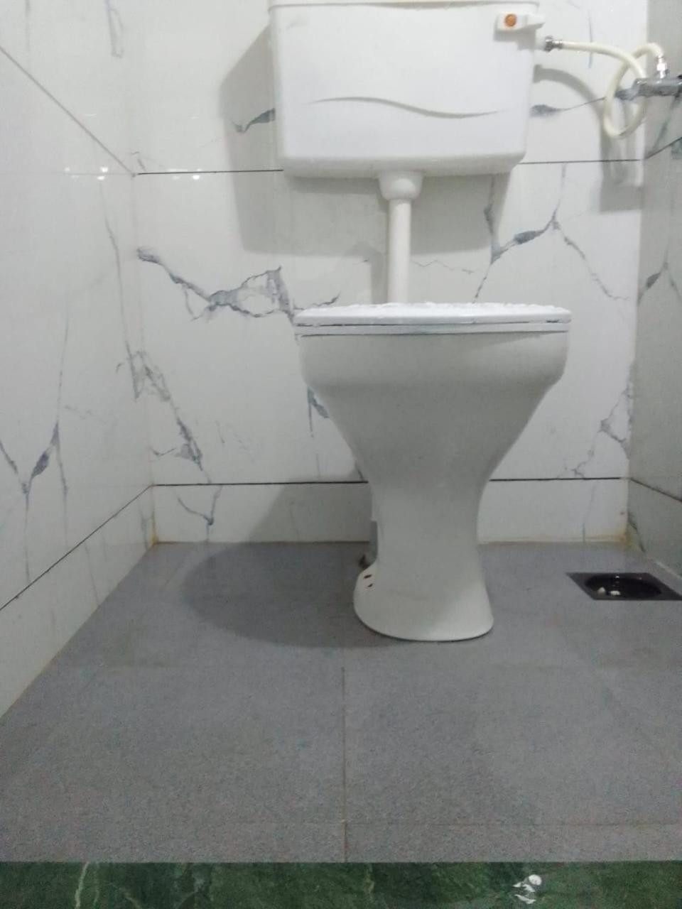 Amaan Hotel Мумбаї Екстер'єр фото